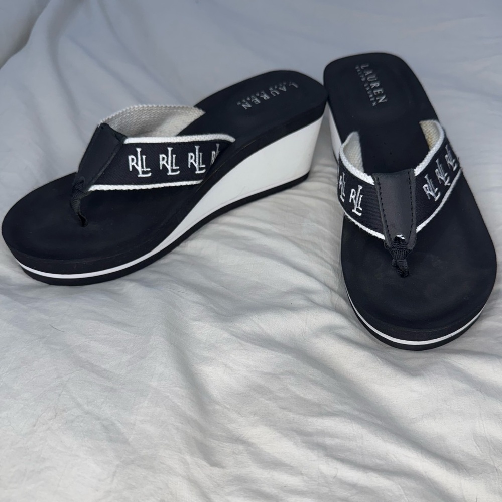Lauren Ralph Lauren Black Logo Wedge Flip Flops Sandals‎ Size 7